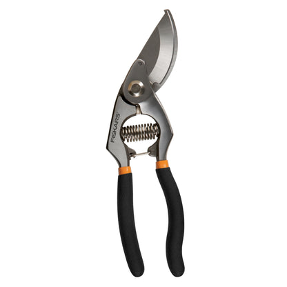 Fiskars SoftGrip Bypass Pruning Shears, 5/8” Cut Capacity Garden Clippers