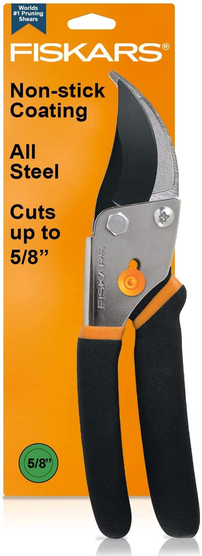 Fiskars SoftGrip Bypass Pruning Shears, 5/8” Cut Capacity Garden Clippers